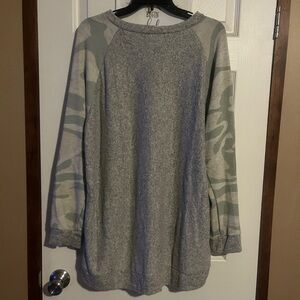 Brand New Grateful Heart Top